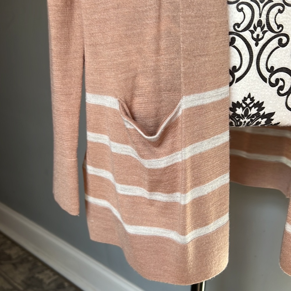 Lightweight Cardigan - Picture 6 of 6
